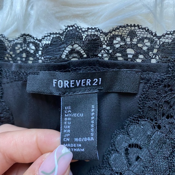 F21 black lace cami - Picture 6 of 7